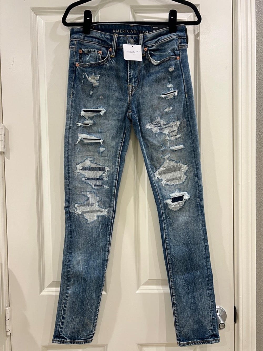 American Eagle AirFlex+ Skinny Jeans – Distressed Medium Wash – NWT – Size 28x30